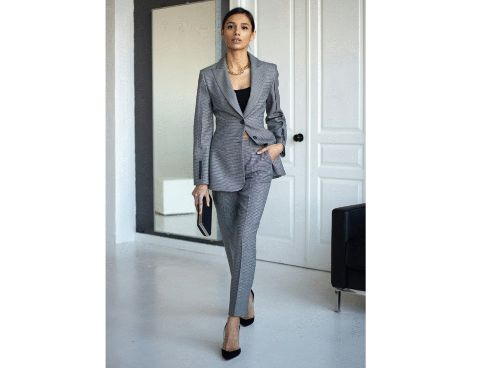 Prabangūs aukštakulniai ir Showteam estetika