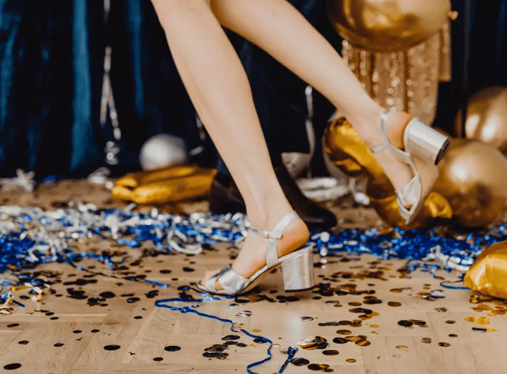 Vakarėlis Vilniuje ant aukštakulnių High Heels šokių pamoka SHOWTEAM studijoje
